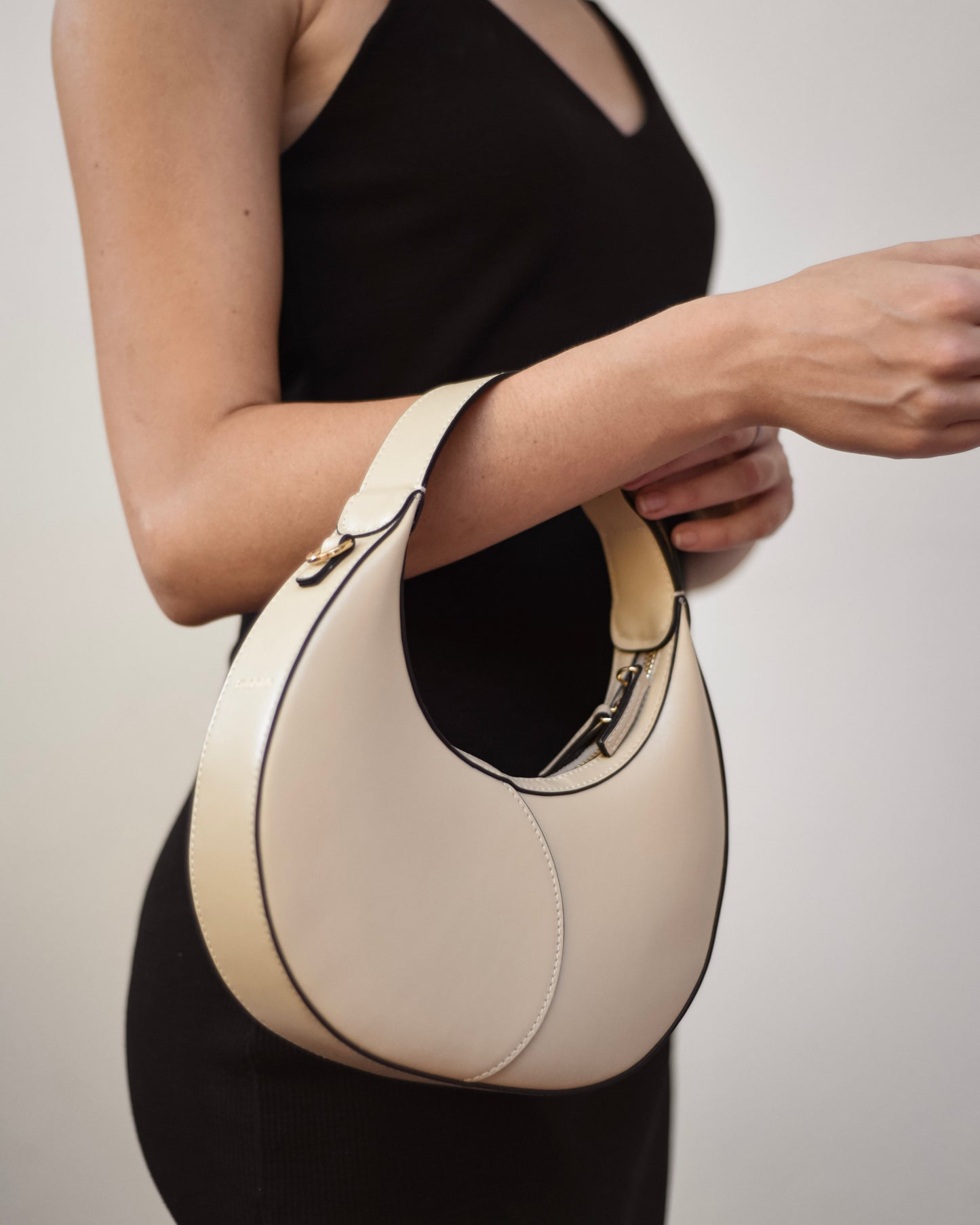 MOON LOOP MINI SHOULDER BAG