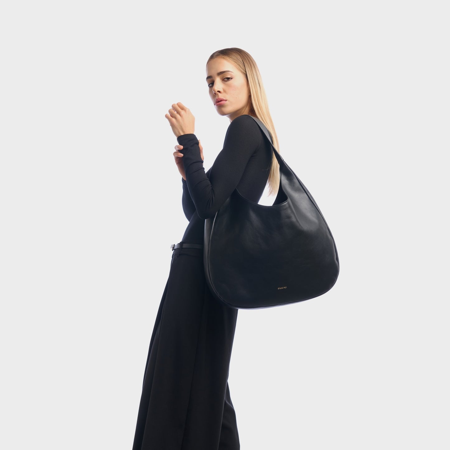 URBAN HOBO BLACK