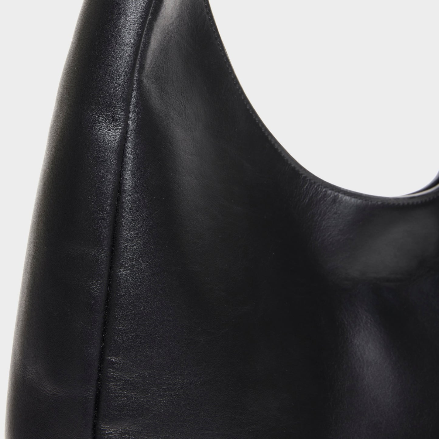 URBAN HOBO BLACK