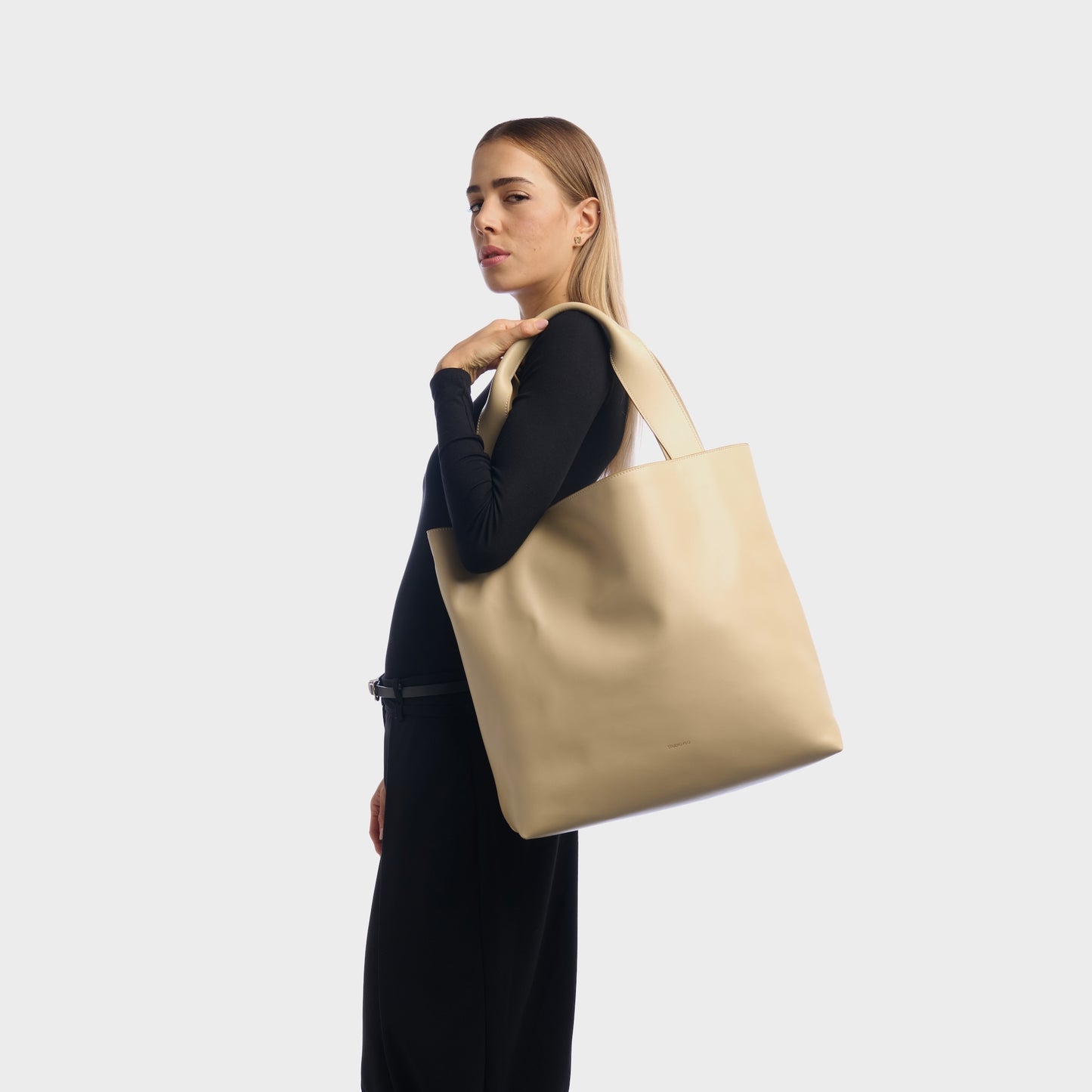 URBAN TOTE