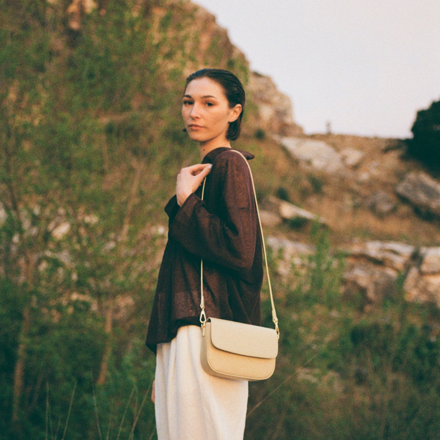 TIMELESS CROSSBODY - BEIGE