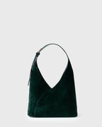 Sinué — Schultertasche aus Veloursleder — waldgrün